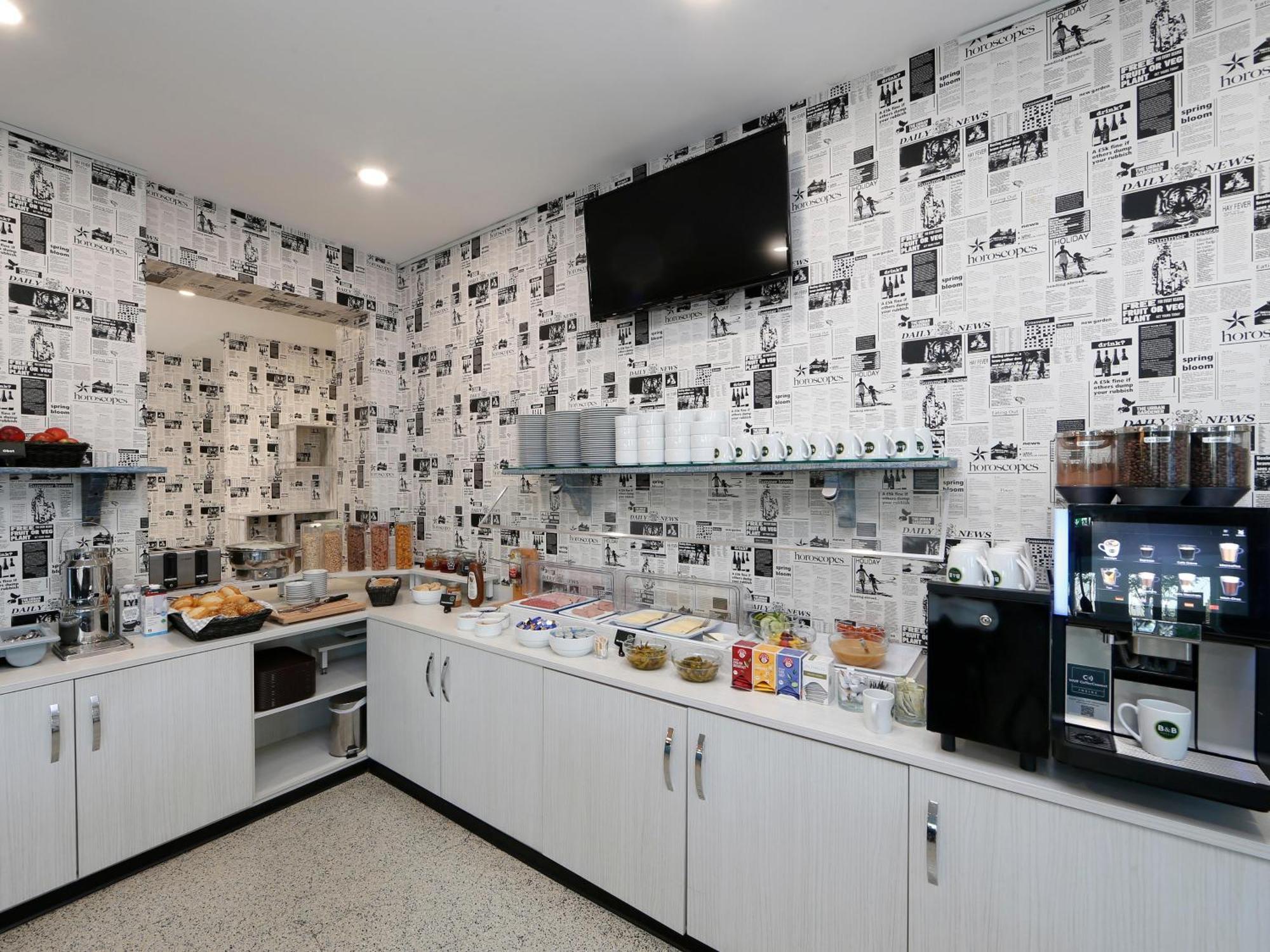 B&B Hotel Berlin-Adlershof Esterno foto