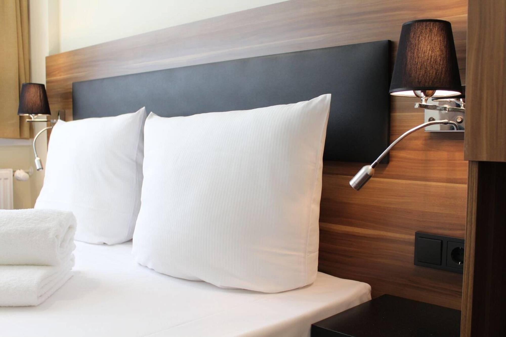 B&B Hotel Berlin-Adlershof Esterno foto